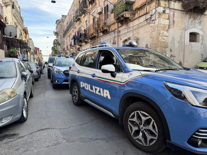 CONTROLLI STRAORDINARI DELLA POLIZIA DI STATO A SAN CRISTOFORO 1