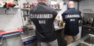 11 persone intossicate dopo aver mangiato del pesce a Cagliari, risto-bar nei guai