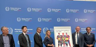 Un francobollo e una mostra al Mimit per gli 80 anni di FederlegnoArredo