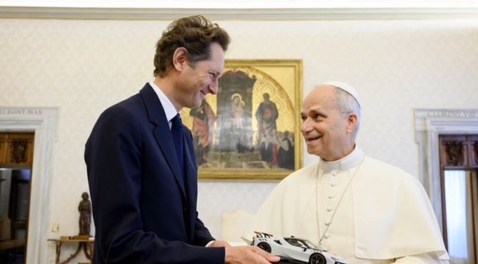 Papa Leone XIV riceve in udienza privata John Elkann e la moglie Lavinia Borromeo
