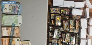 In autostrada con droga sotto ghiaccio e 20 mila euro, un arresto alle porte di Roma