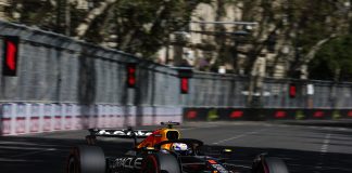 Magica pole di Verstappen a Baku. Qualifiche folli: Leclerc e Piastri a muro, Hamilton 12°