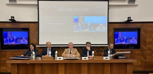 Stm annuncia al Mimit il ritiro degli esuberi per lo stabilimento di Agrate