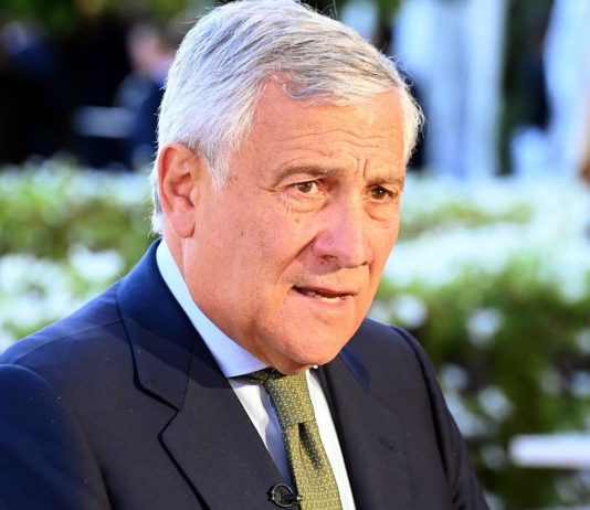 Tajani “Su emissioni CO2 apertura della Commissione Ue dopo intesa con la Polonia”