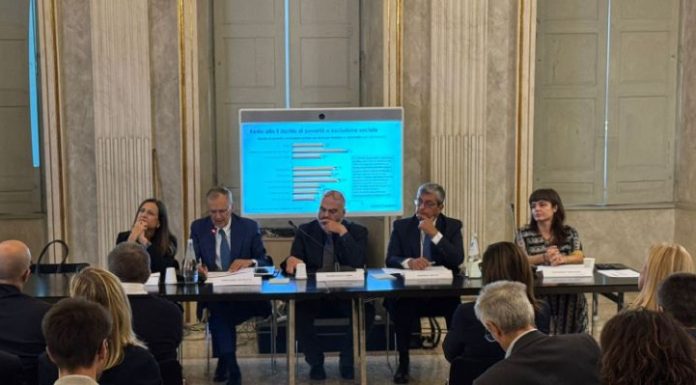 Intesa Sp, benefici sociali triplicati da finanziamenti al Terzo Settore