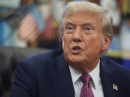 Trump “Se il Governo di Teheran dovesse uccidermi ho dato ordine di distruggerli completamente”. Oggi negoziati Usa-Iran in Oman