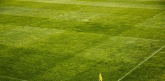 Serie A in pausa: top e flop delle prime due giornate calcio d angolo bandierina pallone