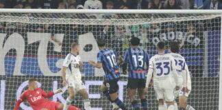 Perrone risponde a Samardzic, è 1-1 tra Atalanta e Como