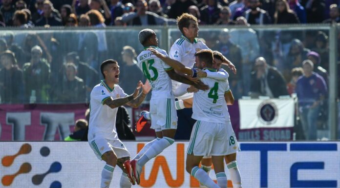 La Roma vince anche a Firenze e resta in vetta