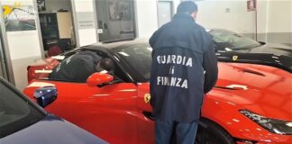 Scoperta maxi frode su importazione auto, anche Ferrari e Porsche