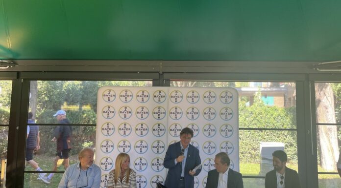 Tumore prostata, Bayer Italia porta la prevenzione sul campo da padel