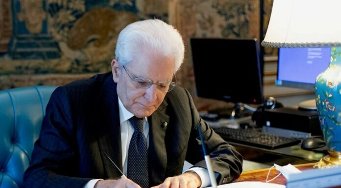 Festa di San Francesco, Mattarella promulga la legge ma chiede correttivi: “Aspetti critici, c’è anche Santa Caterina”