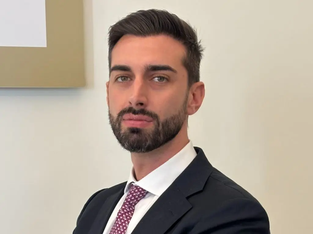 geronimo it sui-brutti-fatti-che-coinvolgono-la-rimini-calcio-interviene-croatti-m5s-solidit-finanziaria-e-onorabilit-siano-garantite-a-tutela-della-citt-e-dei-tifosi-A64631 010