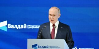 Putin “Trump sta facendo molto per risolvere crisi complesse”