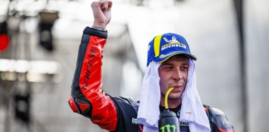 Bezzecchi domina il GP del Portogallo davanti ad A.Marquez e Acosta