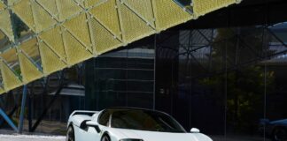 Ferrari, debutta la one-off SC40, un omaggio alla F40