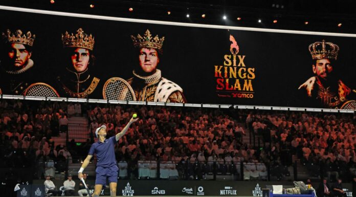 Sinner batte Alcaraz in finale e vince il “Six Kings Slam”