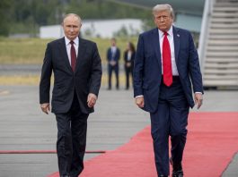 Putin sente Trump: “Disposto a dichiarare la tregua in Ucraina il 9 maggio”