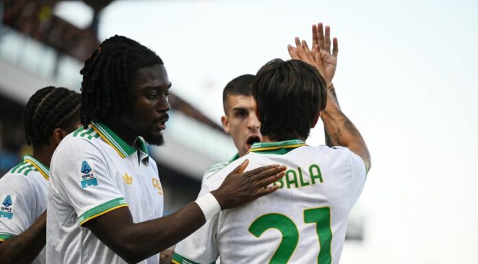 La Roma batte il Sassuolo 1-0 e aggancia il Napoli, Dybala decisivo