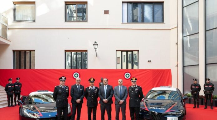 Stellantis, ai Carabinieri Maserati MCPura e Alfa Romeo Giulia Quadrifoglio