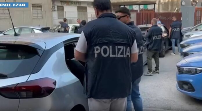 Produceva immagini pedopornografiche con IA, arrestato 52enne veneziano