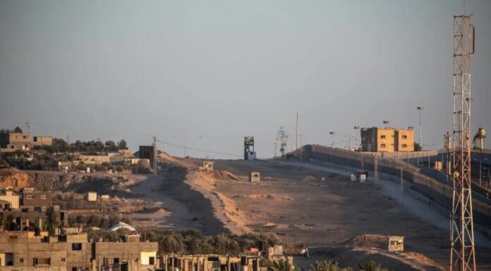 Nuovi raid israeliani a Gaza, almeno 63 morti. Trump “Tregua non a rischio”