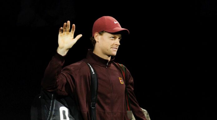 Sinner ai quarti a Parigi, Sonego si arrende a Medvedev