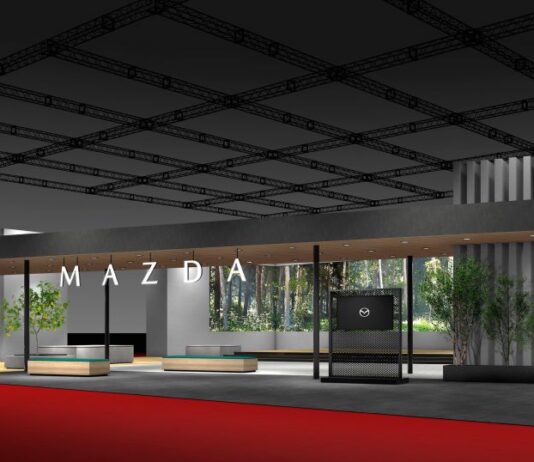 Mazda annuncia nuova versione proprio logo al Japan Mobility Show