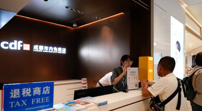 Cina, nuove misure per potenziare i negozi duty-free e aumentare i consumi