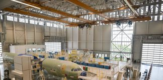 Cina: Airbus inaugura nuova catena di montaggio nel paese per aerei A320 (2)