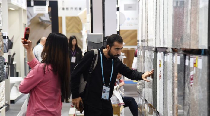 Cina: si chiude la seconda fase della Fiera di Canton (2)