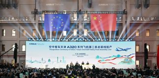 Cina: Airbus inaugura nuova catena di montaggio nel paese per aerei A320 (1)