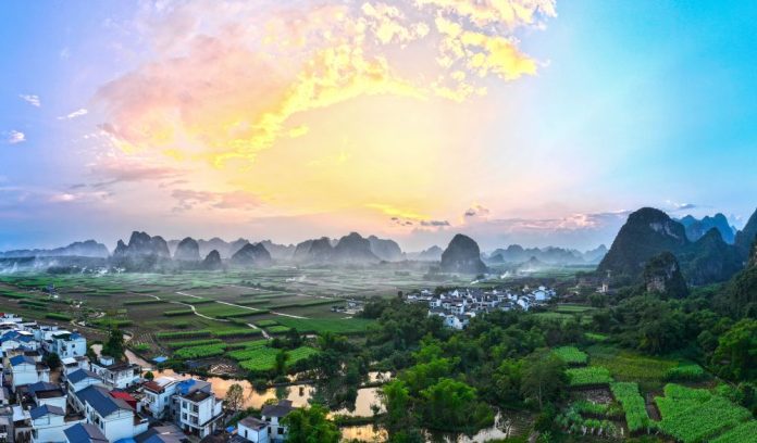 #CHINA-AUTUMN-SCENERY (CN)