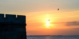 Cina: il paesaggio all’alba dal passo Shanhaiguan nell’Hebei (1)