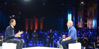 Dialogo tra Bezos ed Elkann all’Italian Tech Week di Torino “L’AI cambierà ogni settore”, “Destinata a diffondersi”