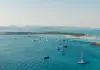 Auto finisce in un canale, due carabinieri in vacanza a Formentera salvano un uomo