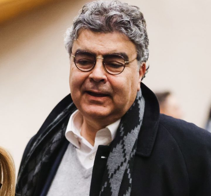Venezia, un gruppo di attivisti pro Pal bloccano un incontro con Emanuele Fiano Venezia, un gruppo di attivisti pro Pal bloccano un incontro con Emanuele Fiano