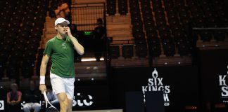 Six Kings Slam, Sinner batte Tsitsipas e vola in semifinale: affronterà Djokovic