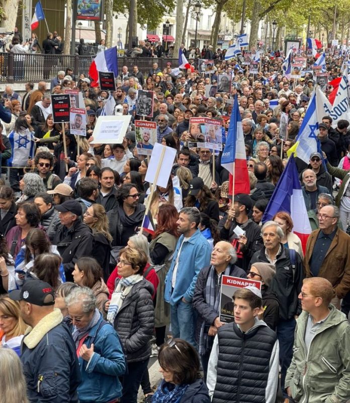 Manifestazione Parigi
