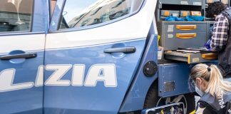 Sesto San Giovanni, un anziano si lancia dal sesto piano durante lo sfratto e muore