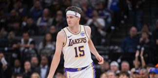 Reaves trascina i Lakers a Sacramento nella notte Nba, 14 punti per Fontecchio nel successo dei Miami Heat