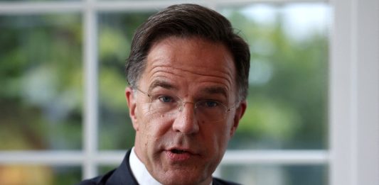 La Nato si prepara a un ruolo operativo nello Stretto di Hormuz, Rutte “L’obiettivo è garantire la libera navigazione”