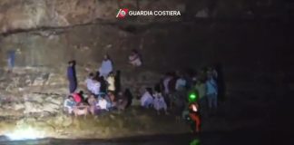 La Guardia Costiera soccorre 64 migranti sull’isola di Lampione