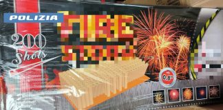 Polizia sequestra 560 kg di fuochi artificiali illegali nel Torinese, denunciato un 30enne