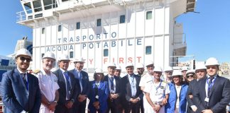 Dissalatore mobile marino, visita alla nave di Marnavi al porto di Napoli