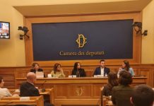 In Italia ogni tre giorni viene commesso un femminicidio, nasce il “Calendario Rosso”