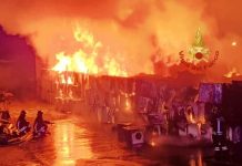 Violento incendio nella zona industriale di Macchiareddu, non ci sono feriti