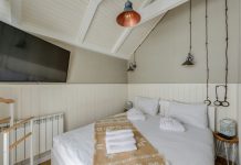 La poesia dell’ordinario domestico: il ritorno alla bellezza delle piccole cose letto camera accogliente