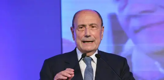 Schifani “Finché ho una maggioranza vado avanti, sarebbe una pazzia staccare la spina a questo governo”