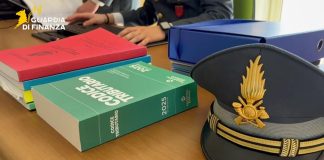 Caltanissetta, evasione fiscale e riciclaggio: sequestrati beni per oltre mezzo milione di euro